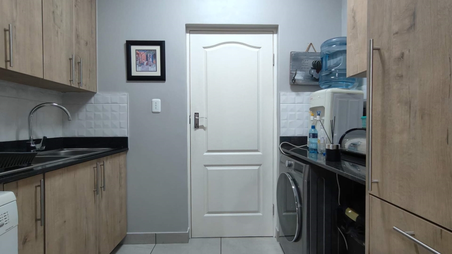 3 Bedroom Property for Sale in Hartenbos Heuwels Western Cape